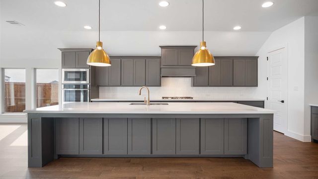 908 River Sky Road, Lavon, TX 75166