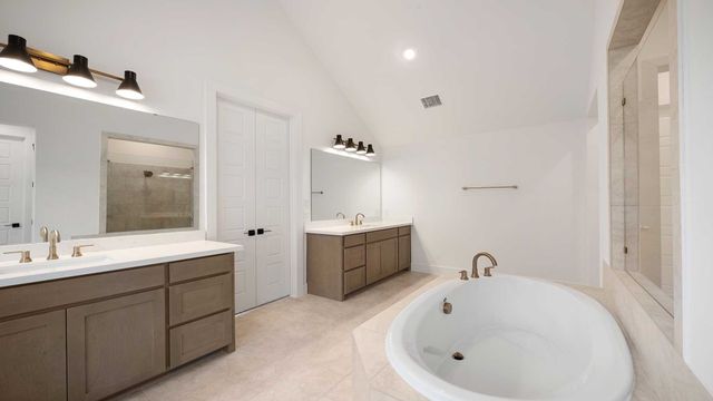 908 River Sky Road, Lavon, TX 75166