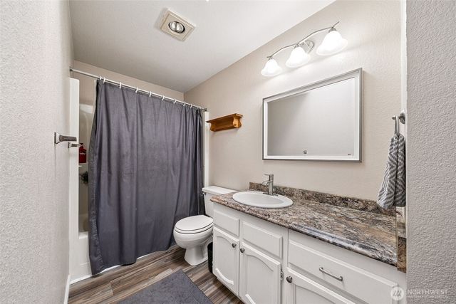 15905 91st Avenue Ct E, Puyallup, WA 98375