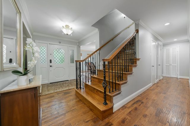 7110 Mossvine Drive, Dallas, TX 75254