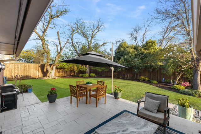 7110 Mossvine Drive, Dallas, TX 75254