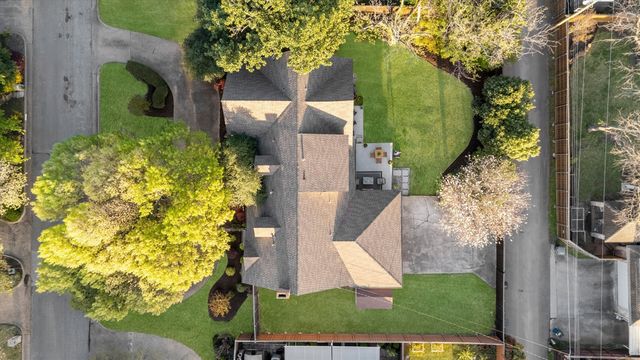 7110 Mossvine Drive, Dallas, TX 75254