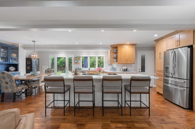 7110 Mossvine Drive, Dallas, TX 75254