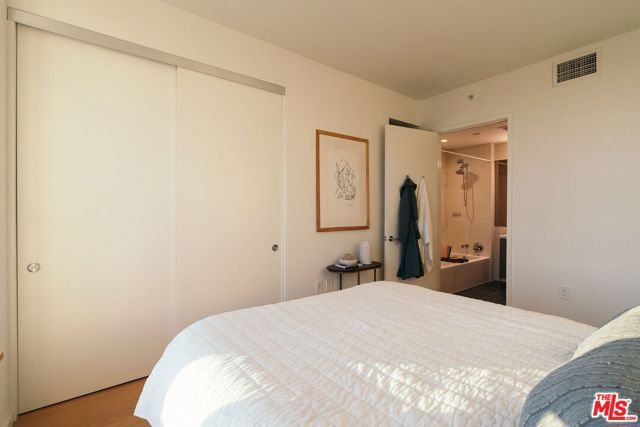 889 Francisco Street 1801, Los Angeles, CA 90017