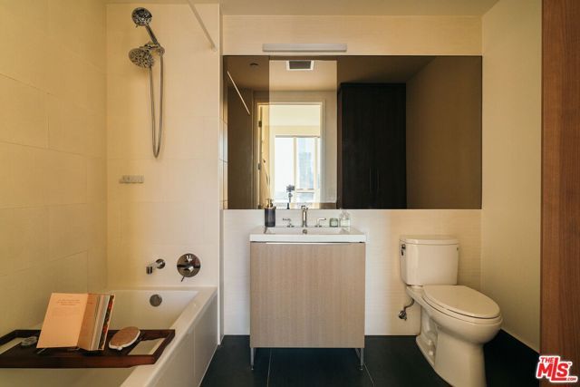 889 Francisco Street 1801, Los Angeles, CA 90017