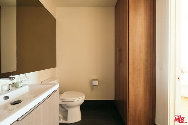 889 Francisco Street 1801, Los Angeles, CA 90017