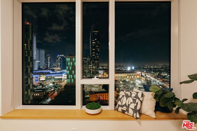 889 Francisco Street 1801, Los Angeles, CA 90017