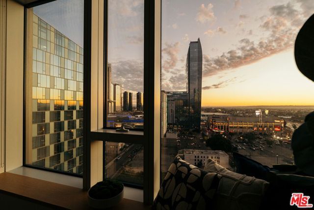 889 Francisco Street 1801, Los Angeles, CA 90017