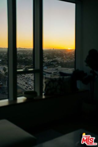 889 Francisco Street 1801, Los Angeles, CA 90017