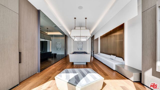 889 Francisco Street 1801, Los Angeles, CA 90017