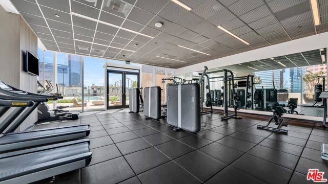 889 Francisco Street 1801, Los Angeles, CA 90017