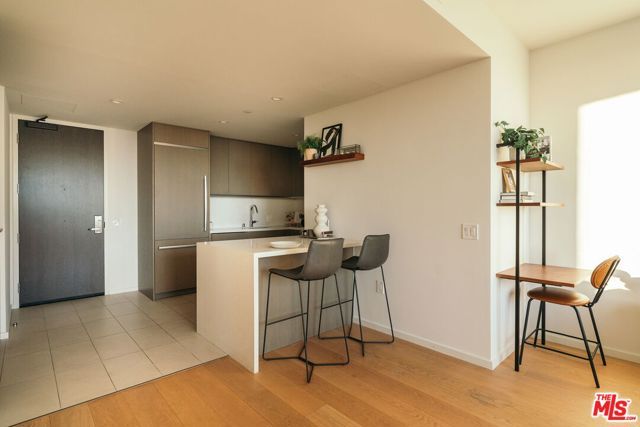 889 Francisco Street 1801, Los Angeles, CA 90017