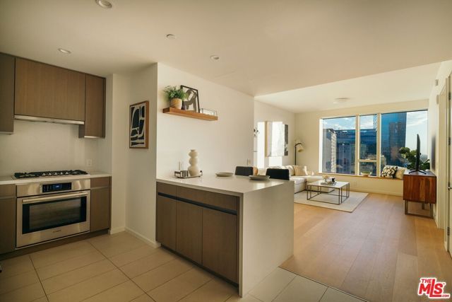 889 Francisco Street 1801, Los Angeles, CA 90017