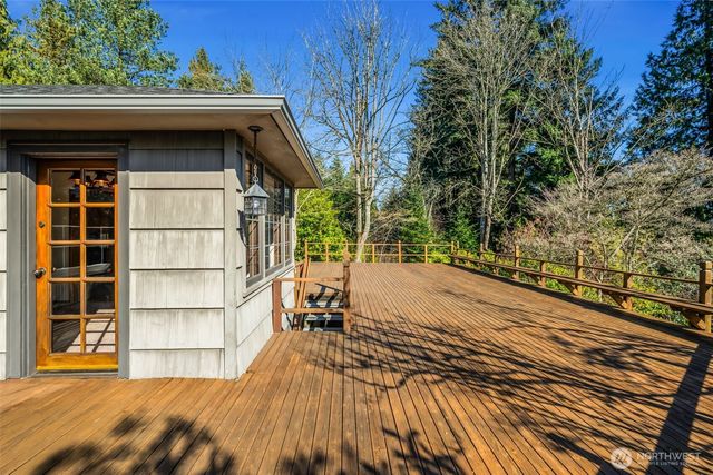 4514 Ferncroft Road, Mercer Island, WA 98040