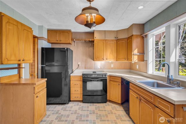 4514 Ferncroft Road, Mercer Island, WA 98040