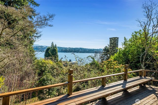 4514 Ferncroft Road, Mercer Island, WA 98040