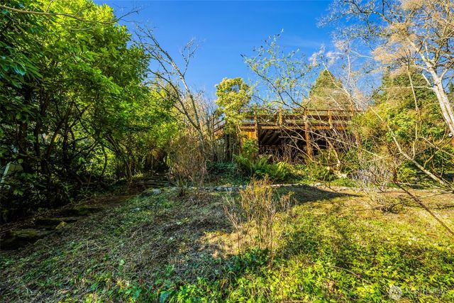 4514 Ferncroft Road, Mercer Island, WA 98040