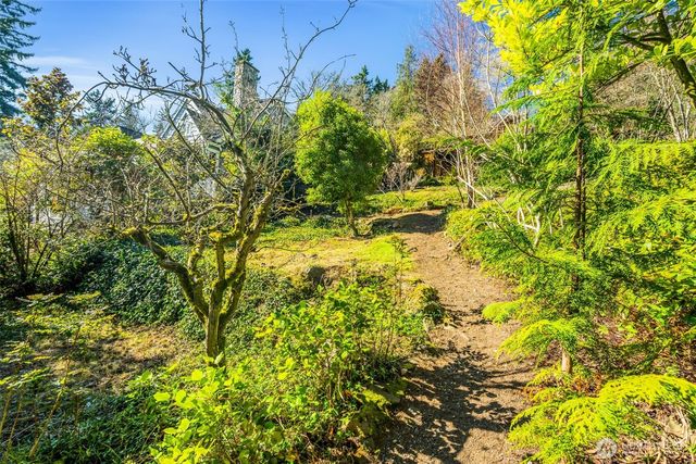 4514 Ferncroft Road, Mercer Island, WA 98040