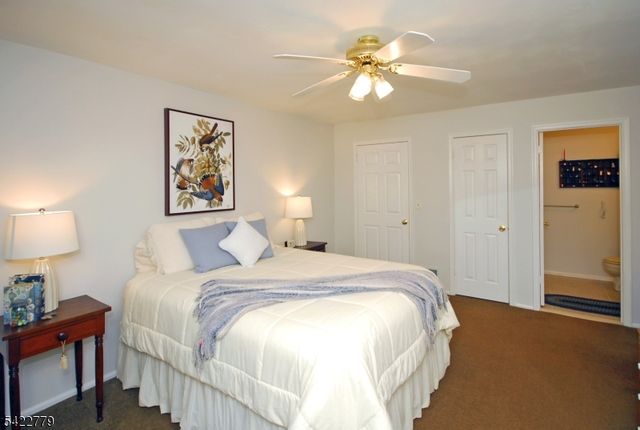 8 Henley Dr, Franklin Twp., NJ 08873