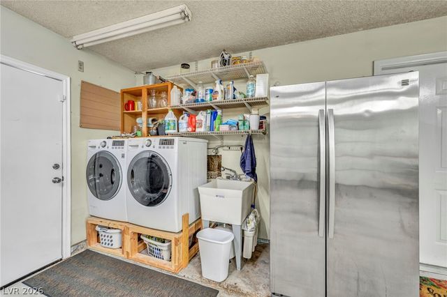 5412 Avenida Vaquero, Las Vegas, NV 89108