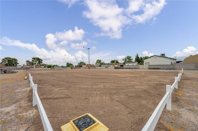 5412 Avenida Vaquero, Las Vegas, NV 89108