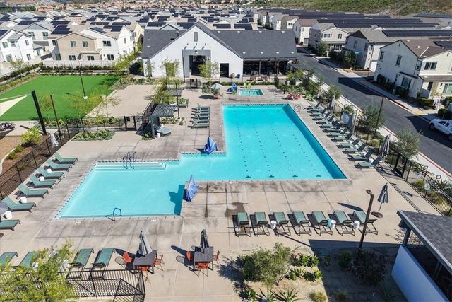 35246 Blossom, Fallbrook, CA 92028