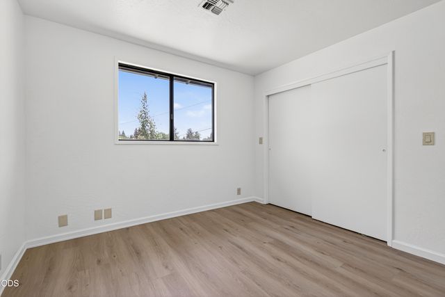 502 S B Street, Phoenix, OR 97535