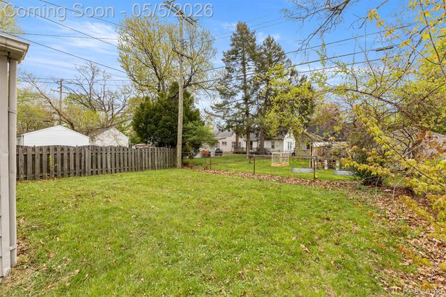 24621 Cherry Street, Dearborn, MI 48124