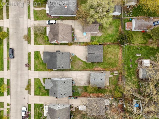 24621 Cherry Street, Dearborn, MI 48124