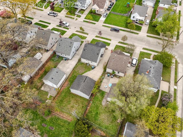 24621 Cherry Street, Dearborn, MI 48124
