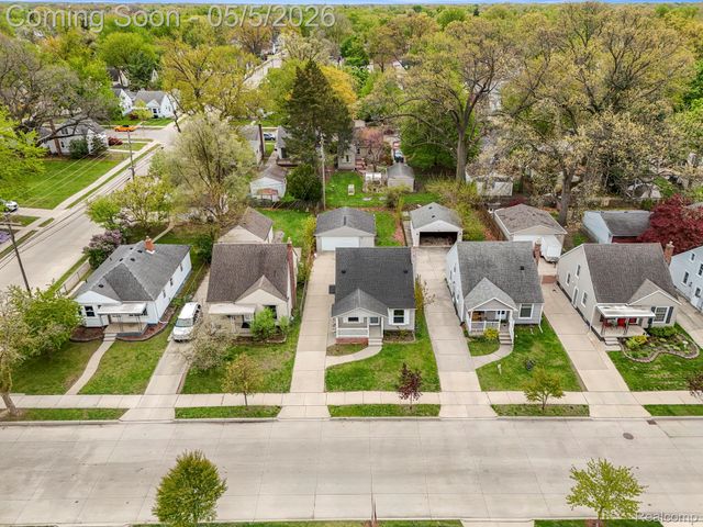 24621 Cherry Street, Dearborn, MI 48124