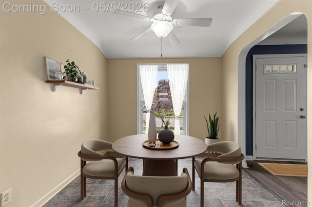 24621 Cherry Street, Dearborn, MI 48124
