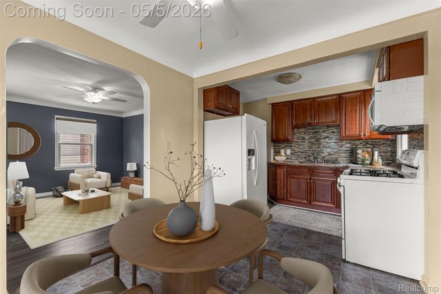 24621 Cherry Street, Dearborn, MI 48124