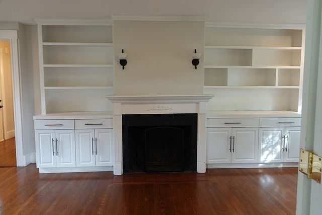 80 Center St, Burlington, MA 01803