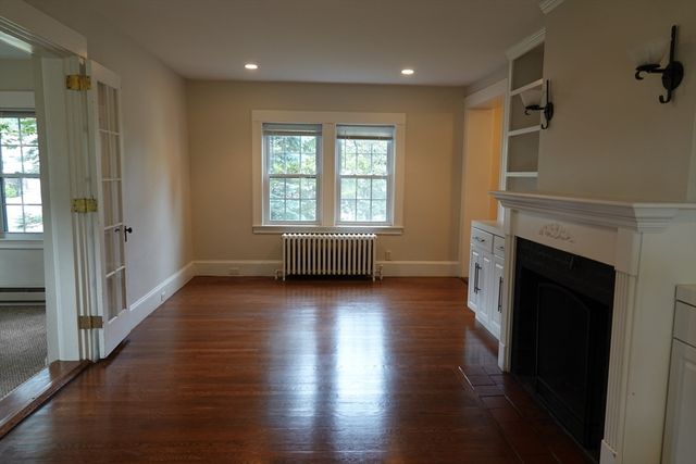 80 Center St, Burlington, MA 01803