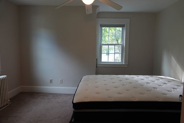 80 Center St, Burlington, MA 01803