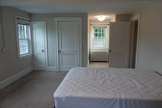 80 Center St, Burlington, MA 01803