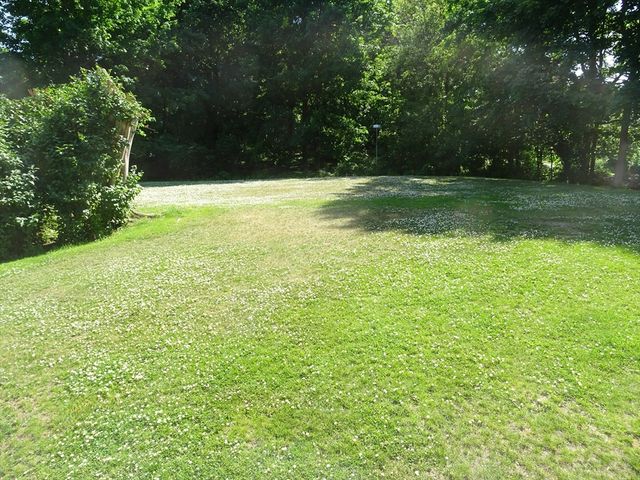 80 Center St, Burlington, MA 01803