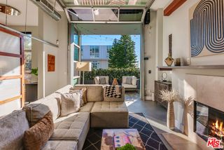 1152 N La Cienega Boulevard 201, West Hollywood, CA 90069