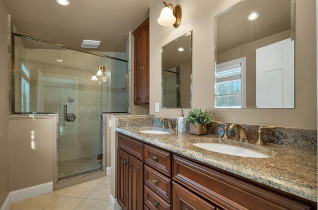 36 Prescott Heights Road, Hooksett, NH 03106