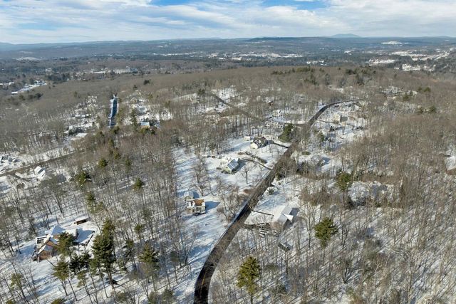 36 Prescott Heights Road, Hooksett, NH 03106