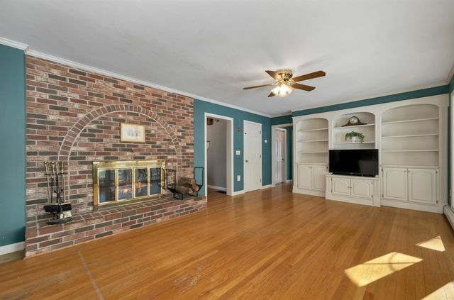 36 Prescott Heights Road, Hooksett, NH 03106