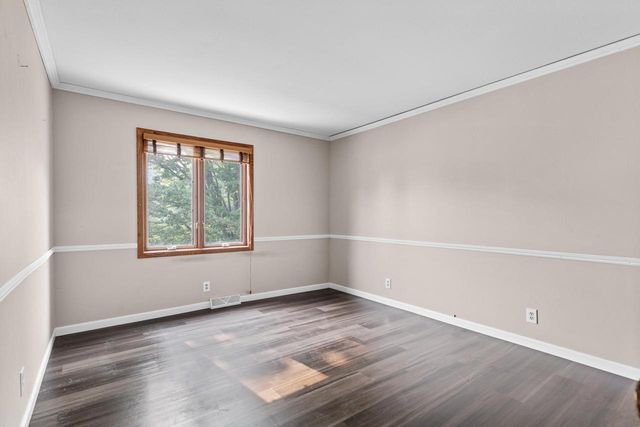 2003 S Valley Spring DRIVE, New Berlin, WI 53151