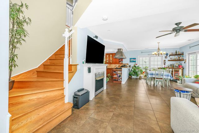 30 East Boulevard, East Rockaway, NY 11518
