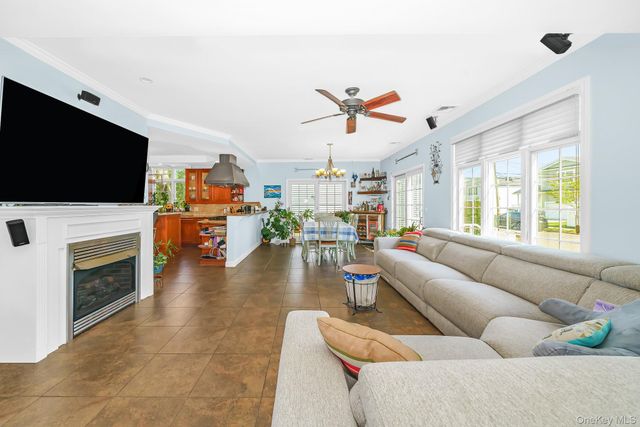 30 East Boulevard, East Rockaway, NY 11518