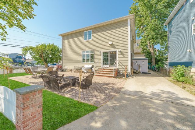 30 East Boulevard, East Rockaway, NY 11518