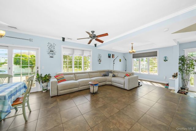 30 East Boulevard, East Rockaway, NY 11518