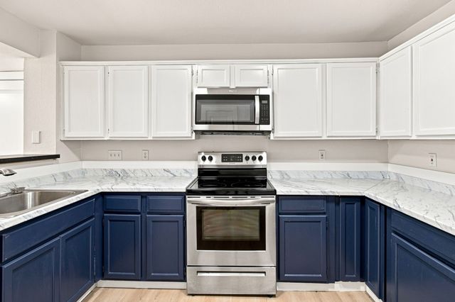 1308 Golden Gate Drive, Carrollton, TX 75007