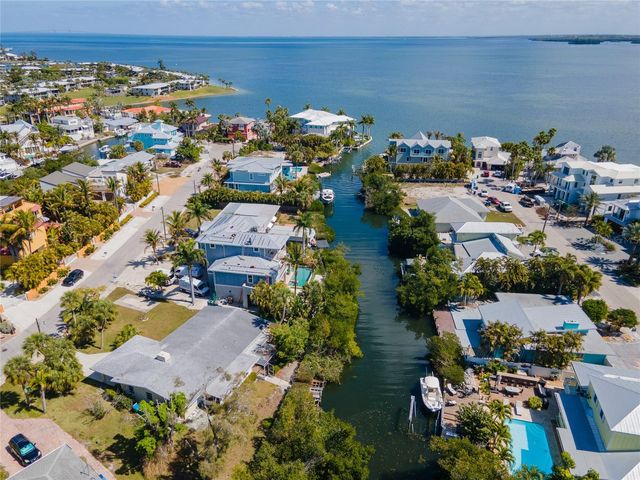 507 58TH STREET, Holmes Beach, FL 34217