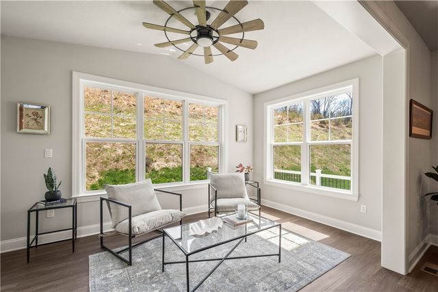 121 Maggie Drive, North Strabane, PA 15330